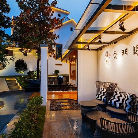 Su Xin Resort Inn Чжанцзяцзе Экстерьер фото